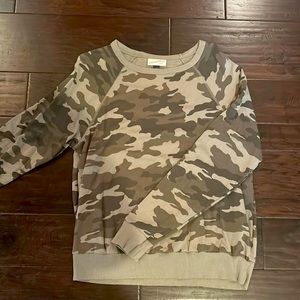 Camo Universal Thread Crewneck